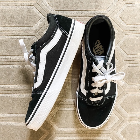 vans old skool black and white size 6